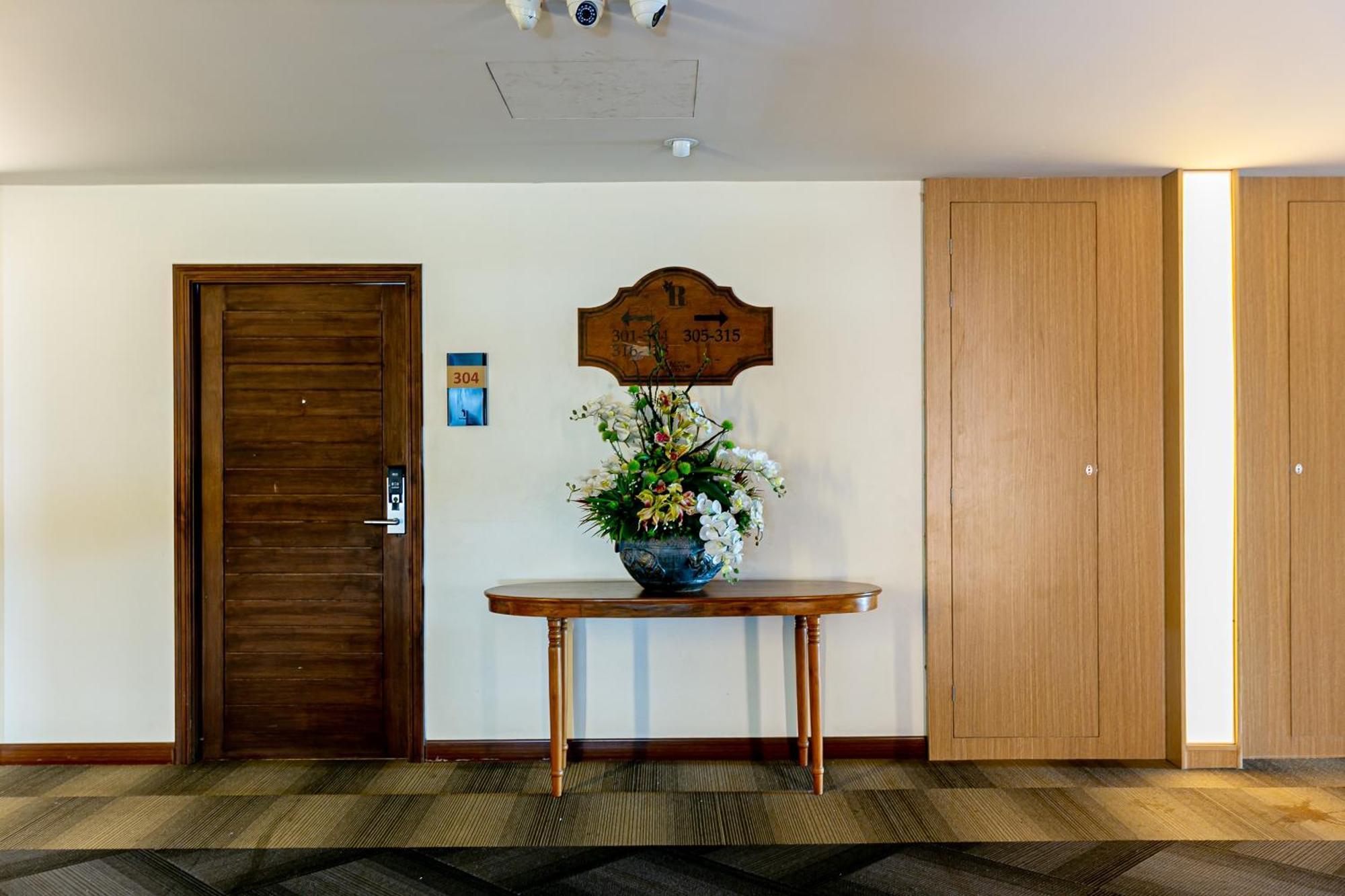Grand Ratchapruek Hotel Pakkret Kültér fotó