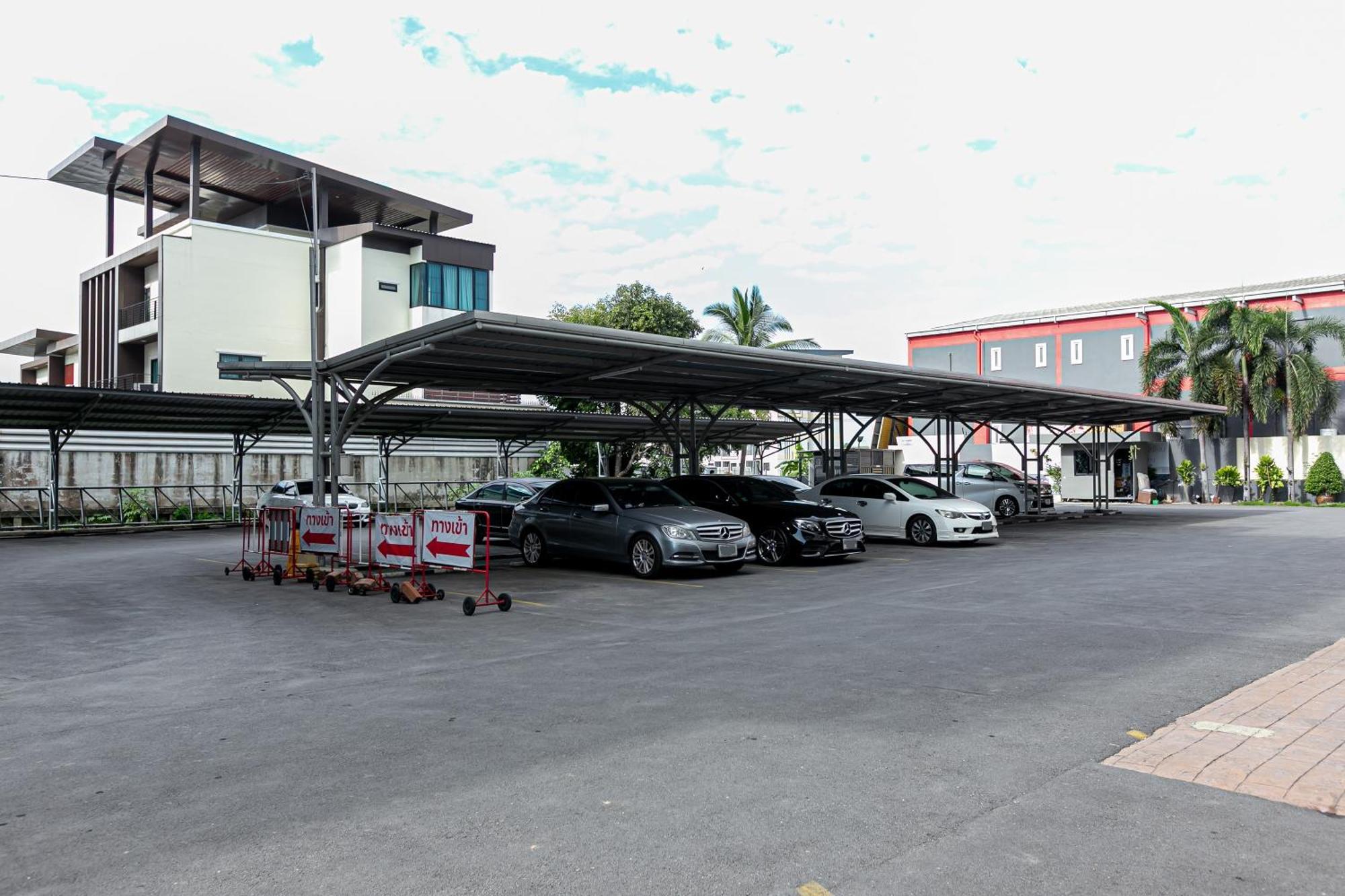 Grand Ratchapruek Hotel Pakkret Kültér fotó