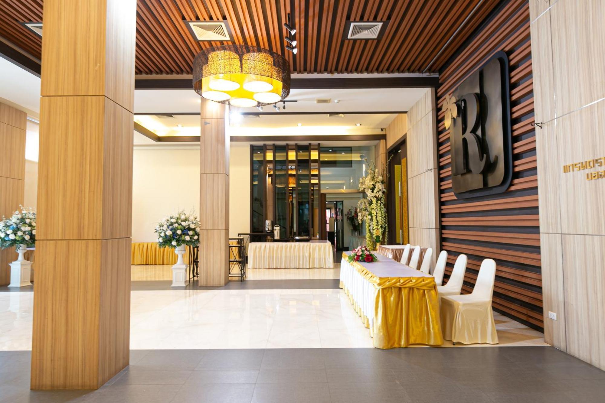 Grand Ratchapruek Hotel Pakkret Kültér fotó
